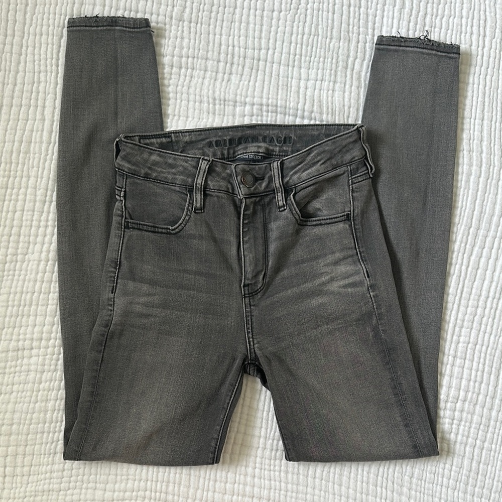 American Eagle Outfitters Gray Distressed Super Stretch High Rise Skinny Jeans